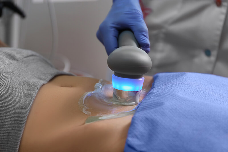 A person using Ultrasound Gel in Cubitainer 5 l